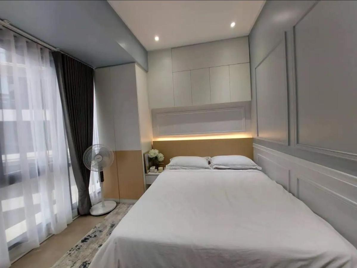 The Florence At Mckinley Hill Taguig Exterior photo