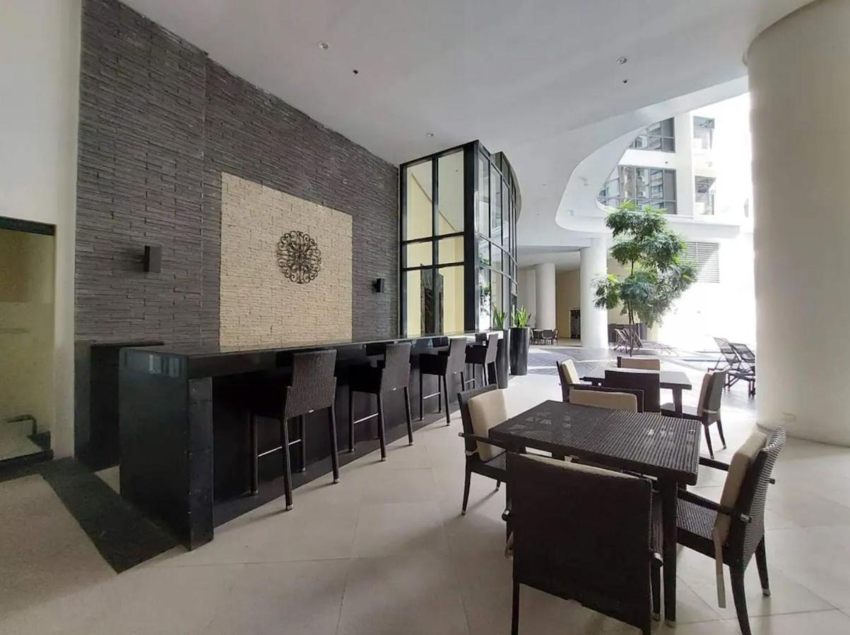 The Florence At Mckinley Hill Taguig Exterior photo