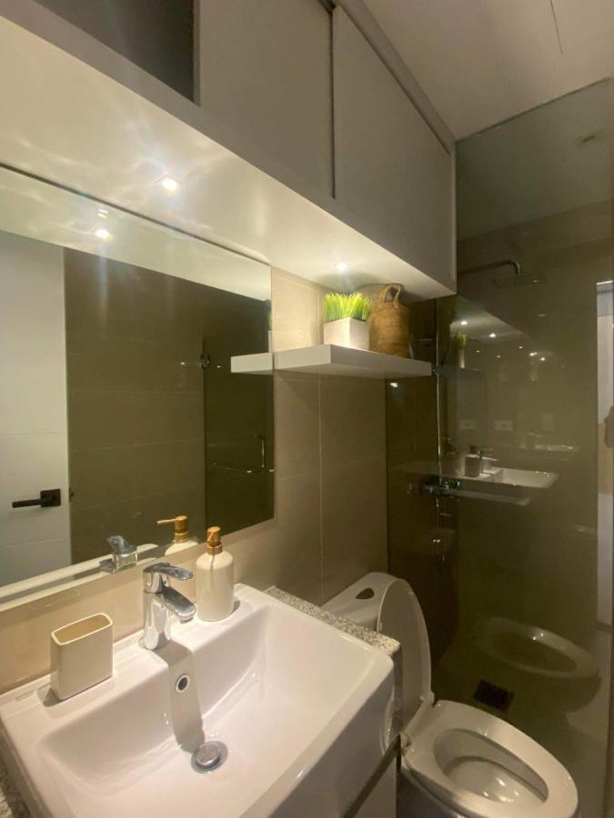 The Florence At Mckinley Hill Taguig Exterior photo